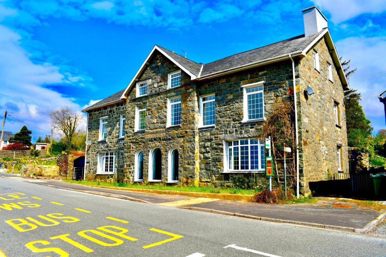 Spacious 3 Bedroom Garden Apartment In Snowdonia National Park Garndolbenmaen Luaran gambar