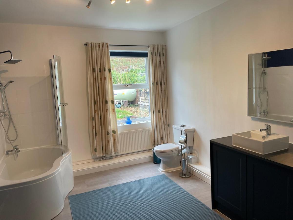 Spacious 3 Bedroom Garden Apartment In Snowdonia National Park Garndolbenmaen Luaran gambar