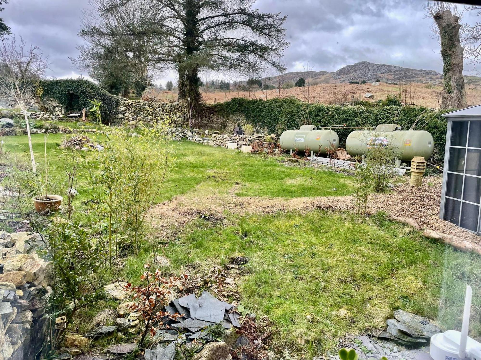 Spacious 3 Bedroom Garden Apartment In Snowdonia National Park Garndolbenmaen Luaran gambar